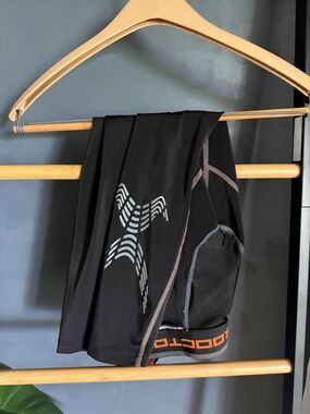 Kids Black Compression Shorts by 2XU